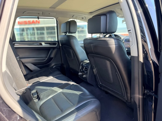 VW Touareg 3.0TDi-FULL-Лизинг през Уникредит - автомобили, коли, обяви за нови и употребявани 12