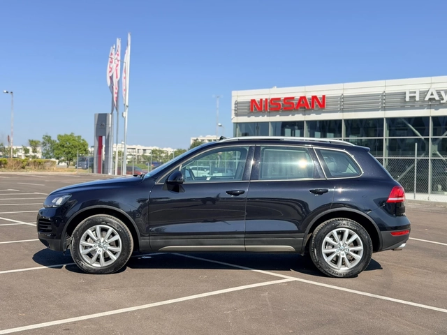 VW Touareg 3.0TDi-FULL-Лизинг през Уникредит - автомобили, коли, обяви за нови и употребявани 4