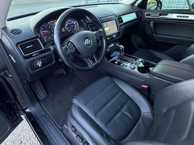 VW Touareg 3.0 TDI 4motin ! Exclusive ! FaceLift ! - автомобили, коли, обяви за нови и употребявани 7