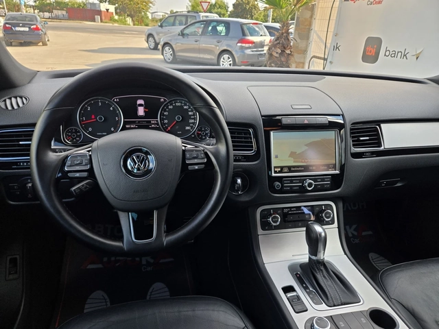 VW Touareg 3.0TDI-239кс= 8СК= 4Х4= LED= NAVI= ПОДГРЕВ - автомобили, коли, обяви за нови и употребявани 10