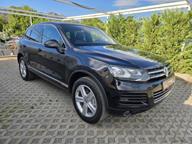 VW Touareg 3.0TDI-239кс= 8СК= 4Х4= LED= NAVI= ПОДГРЕВ - автомобили, коли, обяви за нови и употребявани 1