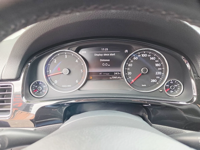 VW Touareg 3, 000TDI EURO5B - автомобили, коли, обяви за нови и употребявани 12