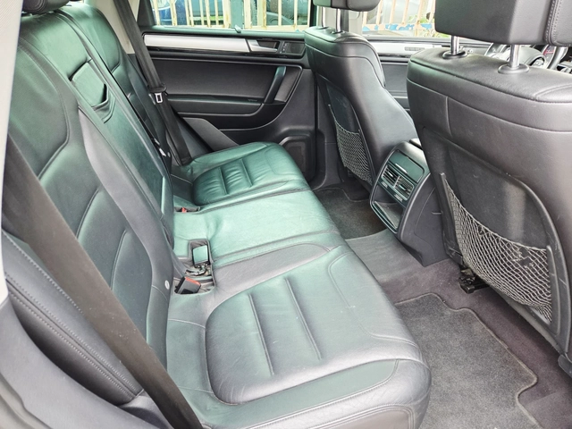VW Touareg 3, 000TDI EURO5B - автомобили, коли, обяви за нови и употребявани 9