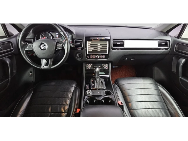 VW Touareg 3.0 TDI | ПОДГРЕВ | ПАНОРАМА | 165К КМ !! - автомобили, коли, обяви за нови и употребявани 3
