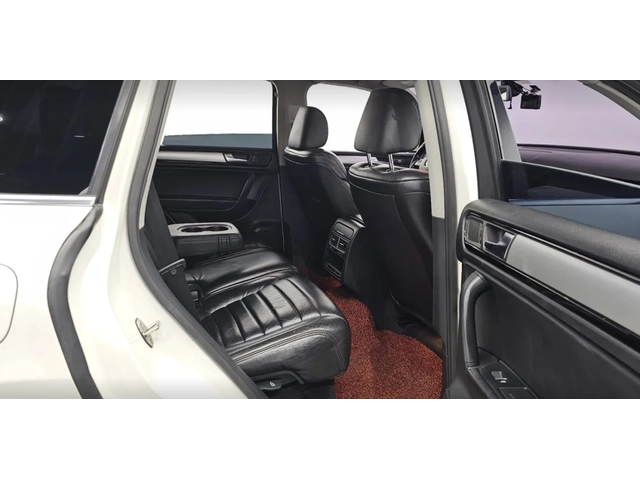 VW Touareg 3.0 TDI | ПОДГРЕВ | ПАНОРАМА | 165К КМ !! - автомобили, коли, обяви за нови и употребявани 7