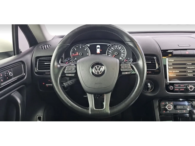 VW Touareg 3.0 TDI | ПОДГРЕВ | ПАНОРАМА | 165К КМ !! - автомобили, коли, обяви за нови и употребявани 8