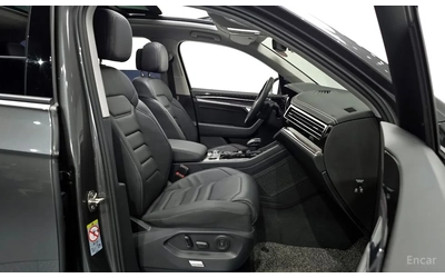 VW Touareg 3.0 TDI / DISTRONIC / ОБДУХВАНЕ / ПАНОРАМА - автомобили, коли, обяви за нови и употребявани 14
