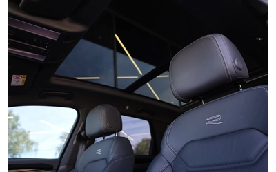 VW Touareg * NEW MODEL* R-LINE* IQ HD MATRIX LIGHTS* PANO! - автомобили, коли, обяви за нови и употребявани 12