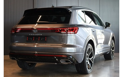 VW Touareg * NEW MODEL* R-LINE* IQ HD MATRIX LIGHTS* PANO! - автомобили, коли, обяви за нови и употребявани 7