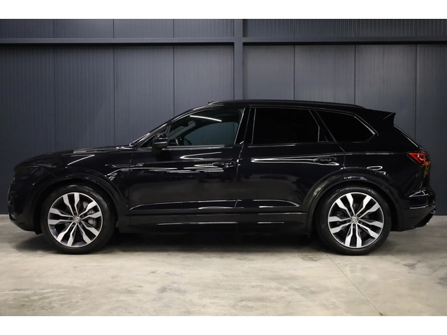 VW Touareg R-LINE* IQ HD MATRIX* HEAD UP* DYNAUDIO* PANO!!! - автомобили, коли, обяви за нови и употребявани 2