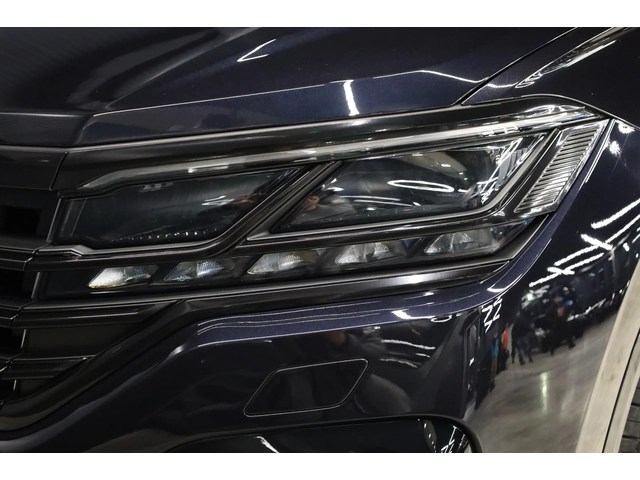 VW Touareg R-LINE* IQ HD MATRIX* HEAD UP* DYNAUDIO* PANO!!! - автомобили, коли, обяви за нови и употребявани 3