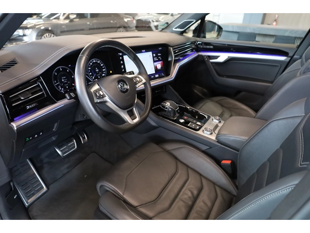 VW Touareg R-LINE* IQ HD MATRIX* HEAD UP* DYNAUDIO* PANO!!! - автомобили, коли, обяви за нови и употребявани 8