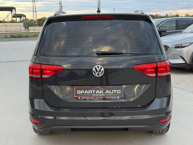 VW Touran 1.6D* 2017г.* АВТОМАТИК* Топ Състояние - автомобили, коли, обяви за нови и употребявани 4