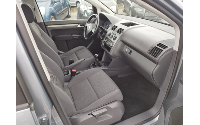 vw-touran-1-6i-102-k-s - 0