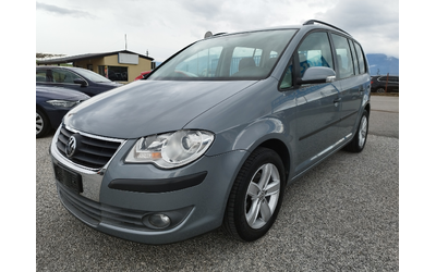 VW Touran 1.6I 102 к.с. - автомобили, коли, обяви за нови и употребявани 14