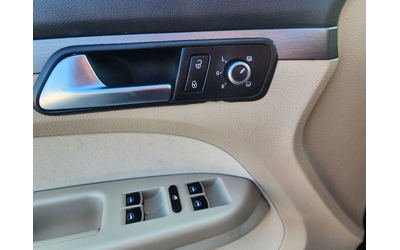 VW Touran 1.6TDI DSG - автомобили, коли, обяви за нови и употребявани 10