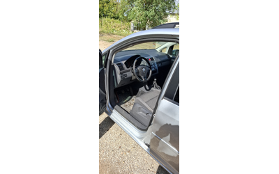 VW Touran 1.9 TDI 105 - автомобили, коли, обяви за нови и употребявани 14