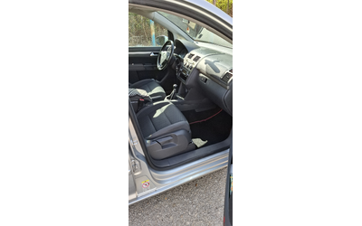 vw-touran-1-9-tdi-105 - 2