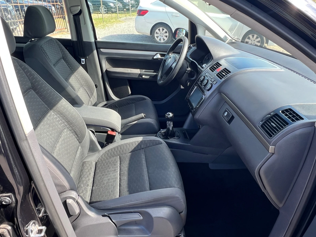 VW Touran 2.0/ ЛИЗИНГ!!!!! - автомобили, коли, обяви за нови и употребявани 12