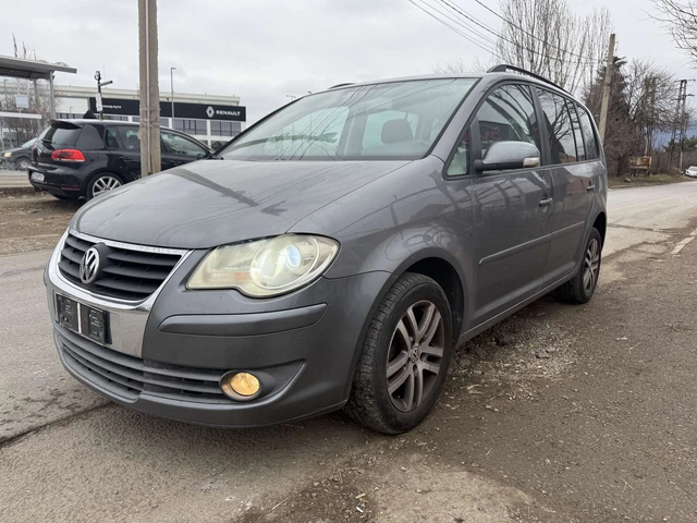 VW Touran 2, 000 TDI EURO4 - автомобили, коли, обяви за нови и употребявани 2
