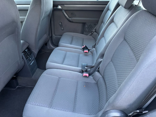 VW Touran 1, 600 EURO4 - автомобили, коли, обяви за нови и употребявани 10