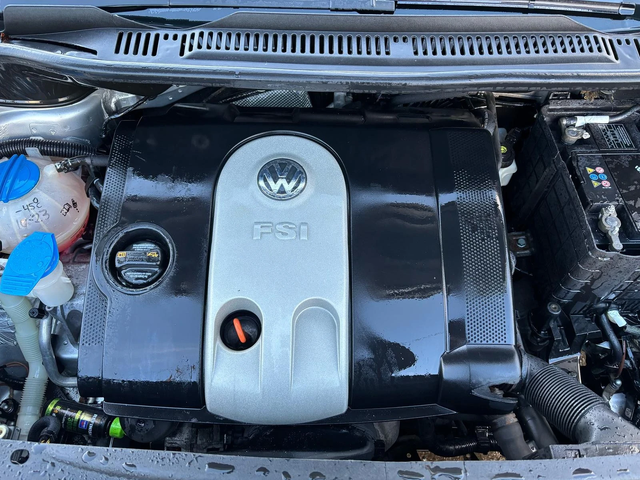 VW Touran 1, 600 EURO4 - автомобили, коли, обяви за нови и употребявани 15