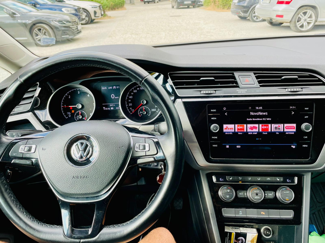 VW Touran 2.0 TDI - автомобили, коли, обяви за нови и употребявани 6