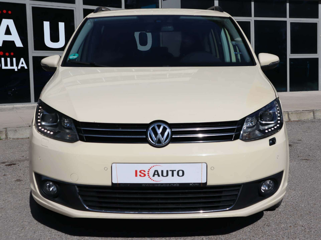 VW Touran 2.0TDI/DSG/Навигация/Кожа/Мулти Волан/Автопилот - автомобили, коли, обяви за нови и употребявани 0