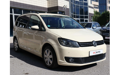 vw-touran-2-0tdi-dsg-navigatsiya-kozha-multi-volan-avtopilot - 1