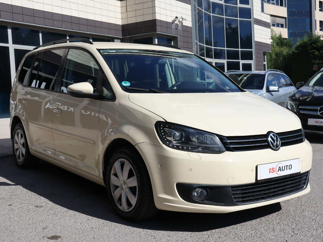 VW Touran 2.0TDI/DSG/Навигация/Кожа/Мулти Волан/Автопилот - автомобили, коли, обяви за нови и употребявани 1