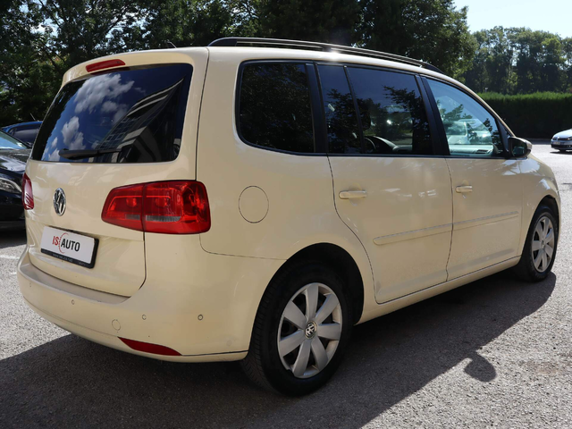 VW Touran 2.0TDI/DSG/Навигация/Кожа/Мулти Волан/Автопилот - автомобили, коли, обяви за нови и употребявани 2