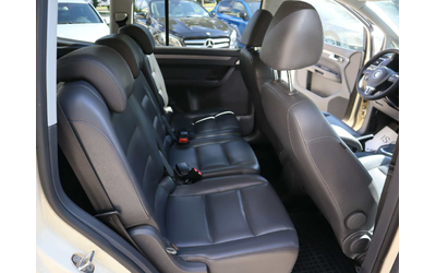 VW Touran 2.0TDI/DSG/Навигация/Кожа/Мулти Волан/Автопилот - автомобили, коли, обяви за нови и употребявани 6