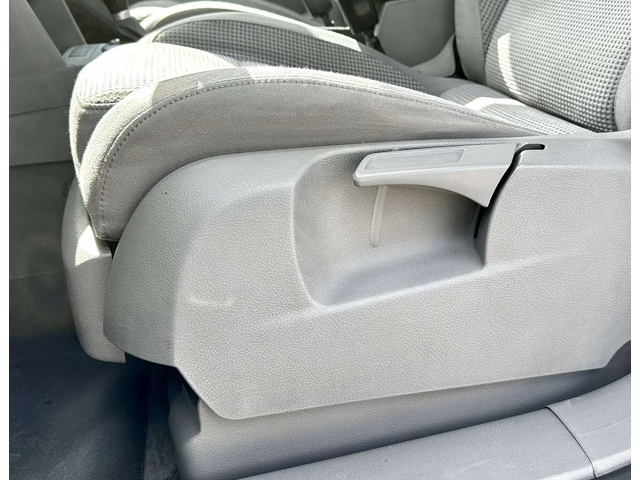 VW Touran 2.0D 140HP DSG NAVI - автомобили, коли, обяви за нови и употребявани 16