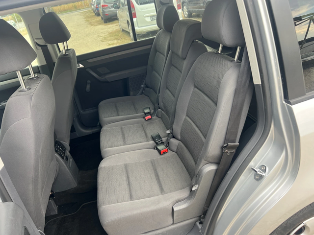 VW Touran 1.4 TSI- 140к.с. 6+ 1 / Италия - автомобили, коли, обяви за нови и употребявани 11