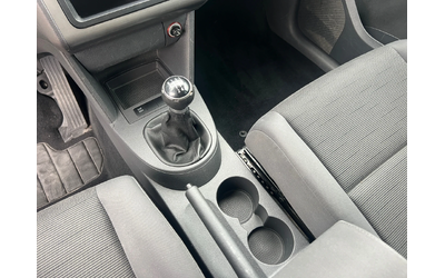 VW Touran 1.4 TSI- 140к.с. 6+ 1 / Италия - автомобили, коли, обяви за нови и употребявани 15