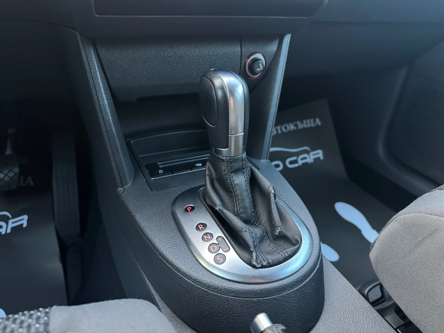 VW Touran 1.6TDI-АВТОМАТИК- - автомобили, коли, обяви за нови и употребявани 12