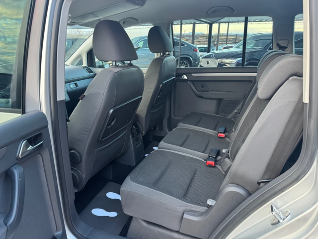 VW Touran 1.6TDI-АВТОМАТИК- - автомобили, коли, обяви за нови и употребявани 15