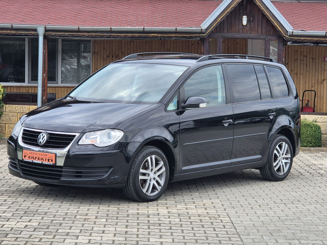 VW Touran 2.0TDI 140к.с Автомат ВММ - автомобили, коли, обяви за нови и употребявани 0