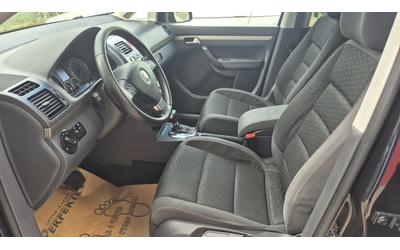 VW Touran 2.0TDI 140к.с Автомат ВММ - автомобили, коли, обяви за нови и употребявани 11