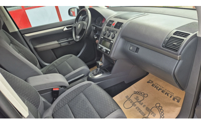 VW Touran 2.0TDI 140к.с Автомат ВММ - автомобили, коли, обяви за нови и употребявани 13