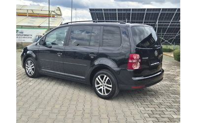 VW Touran 2.0TDI 140к.с Автомат ВММ - автомобили, коли, обяви за нови и употребявани 9