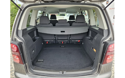 VW Touran 2.0i-109кс= ФАБРИЧЕН МЕТАН= FACELIFT= HIGHLINE - автомобили, коли, обяви за нови и употребявани 9