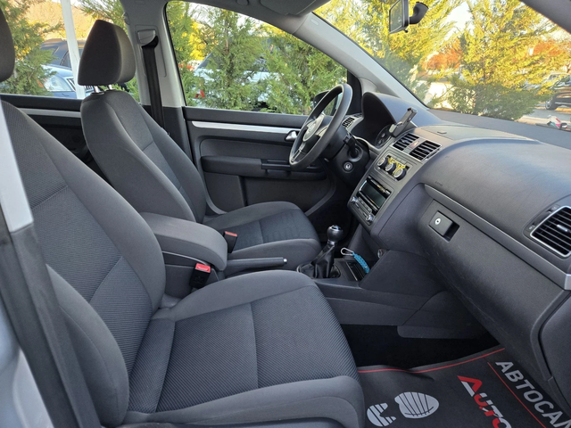 VW Touran 1.6TDI-105кс= 7МЕСТА= 6СК= ПОДГРЕВ= АВТОПИЛОТ - автомобили, коли, обяви за нови и употребявани 14