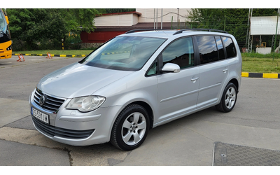 vw-touran - 1