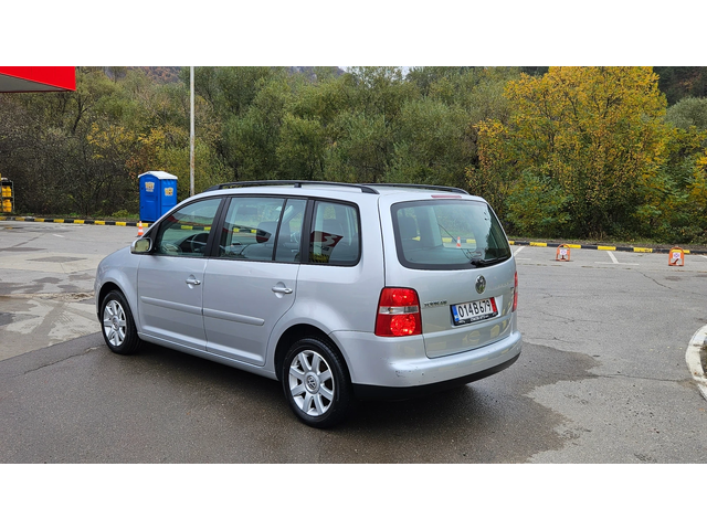 VW Touran 1.9 Tdi 6skorost/Klimatronik - автомобили, коли, обяви за нови и употребявани 3