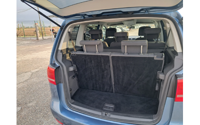 VW Touran 1, 6 tdi DSG - автомобили, коли, обяви за нови и употребявани 8