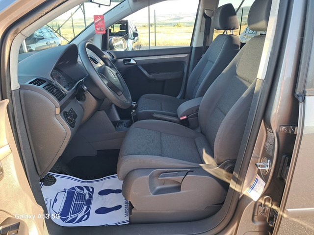 VW Touran 2, 0 ECOFUEL - автомобили, коли, обяви за нови и употребявани 13