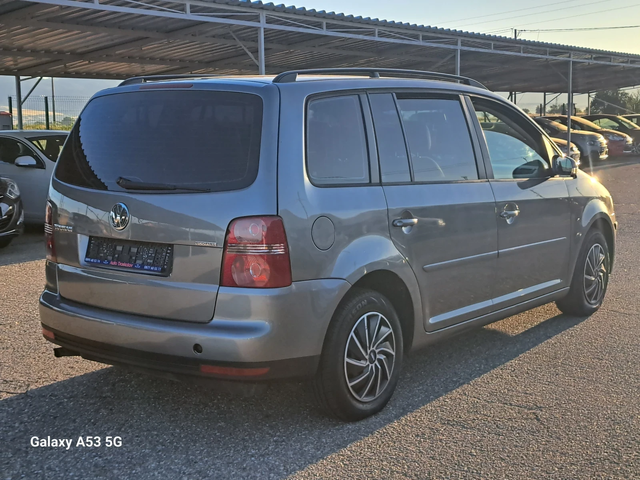 VW Touran 2, 0 ECOFUEL - автомобили, коли, обяви за нови и употребявани 4