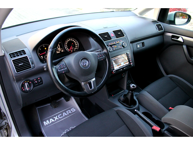 VW Touran 1.6TDI 7 МЕСТА СОБСТВЕН ЛИЗИНГ - автомобили, коли, обяви за нови и употребявани 9