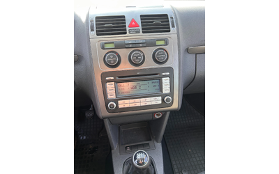 VW Touran 1.9TDI EURO 4 - автомобили, коли, обяви за нови и употребявани 11